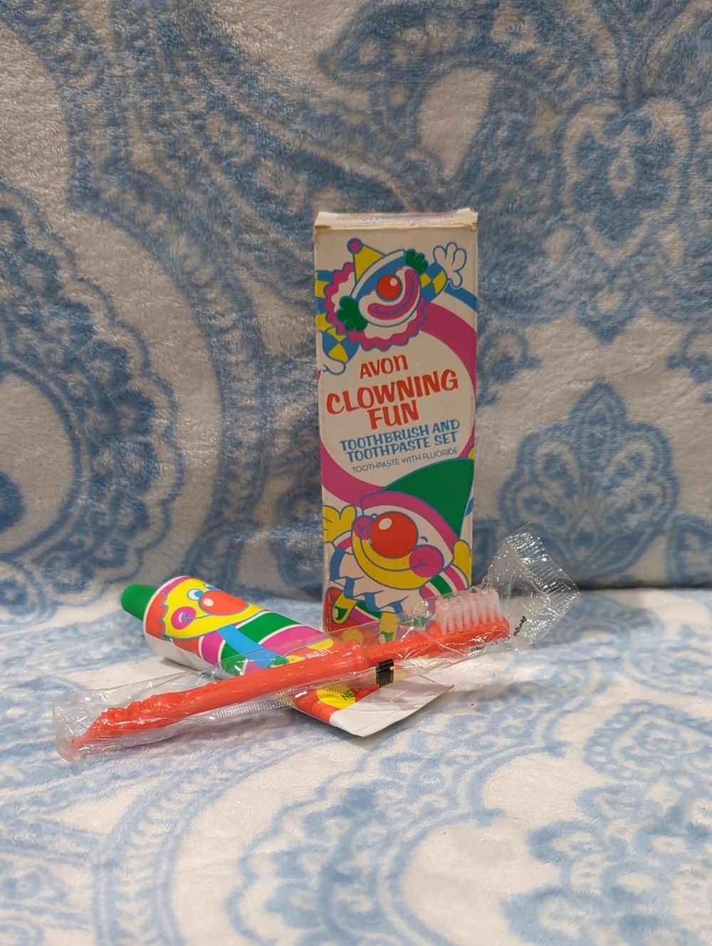 Kids Toothbrush & Toothpaste Set - Clowning Fun